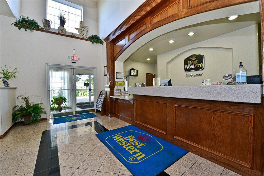 Best Western Fort Worth Inn And Suites Exterior photo