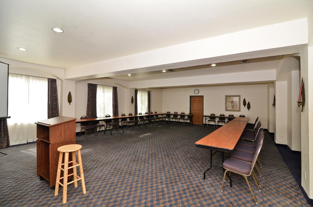 Best Western Fort Worth Inn And Suites Exterior photo