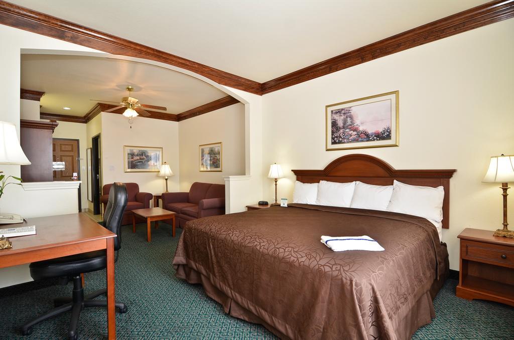 Best Western Fort Worth Inn And Suites Exterior photo